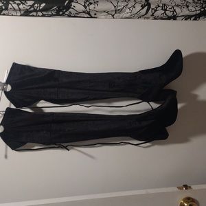 Women's Black Velvet boot's EGO Size 6